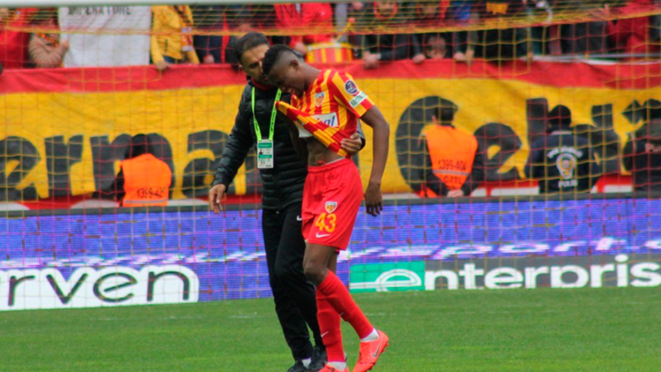 Mensah'tan kötü haber