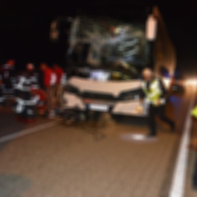 Feci kaza! Yolcu otobüsü TIR'a çarptı: 2'si ağır 20 yaralı