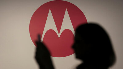 O da ekranı katlayacak ama yatay değil dikey!