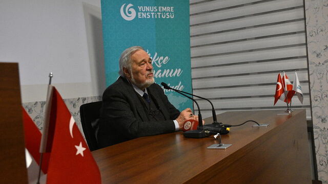 İlber Ortaylı Viyana'da 2. Abdülhamid'i anlattı