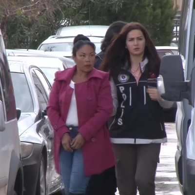 Brezilya'dan geldi polis şüphelendi! Ayakkabılarından çıktı