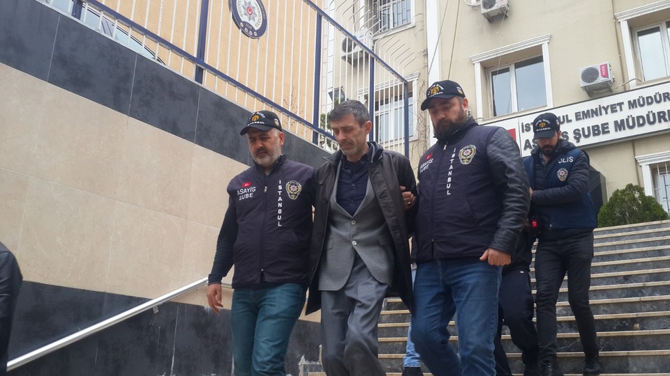 Oyunu onu gören bir polis bozdu!