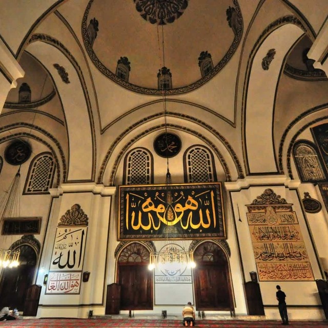 Bursa Cuma namazı saat kaçta?