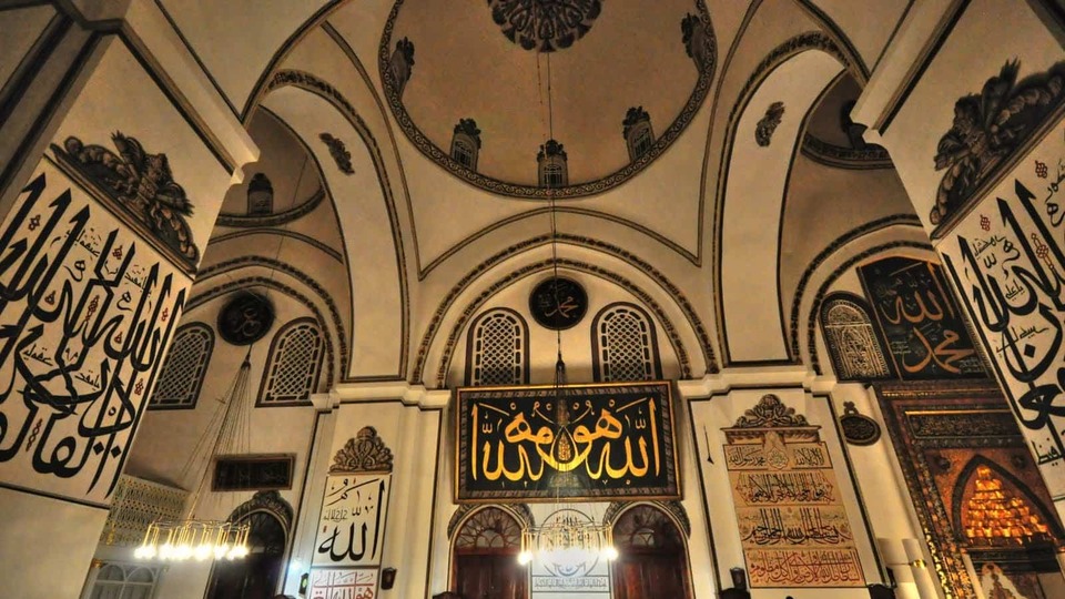 Bursa Cuma namazı saat kaçta?