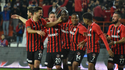 Gazişehir Gaziantep 2 golle güldü