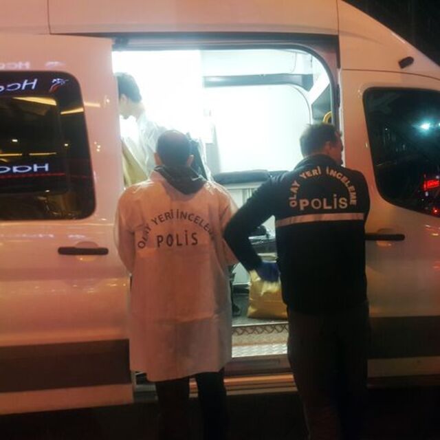 Ev sahibi silah sesine koştu! 17 yaşındaki genci kanlar içinde buldu