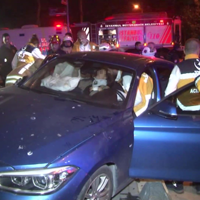 Kırmızı ışıkta geçip çarptı, aracı bırakıp kaçtı!