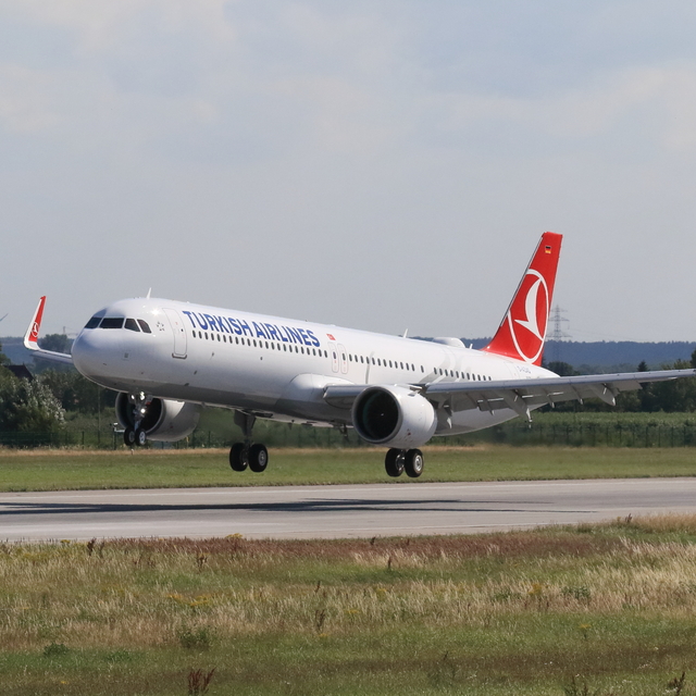 Londra ve Manchester uçuşlarında yolcu rekoru kırıldı