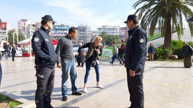 Taksici korkup polise sığındı, polis zor anlar yaşadı!