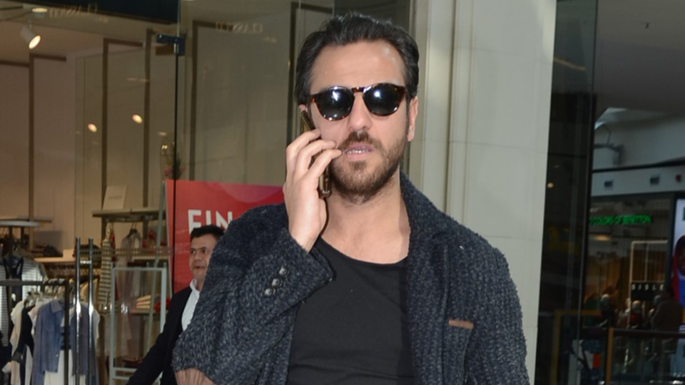 Telefon elinden düşmedi