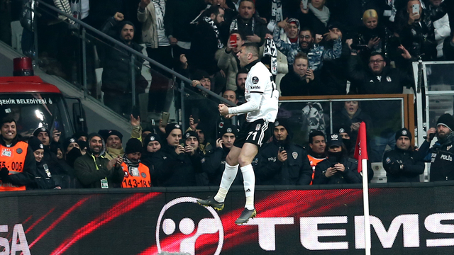 Kral coştu bir kere!