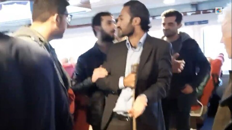 "Bu vapur İstanbul'a gidecek!" Baltayla vapuru kaçırmaya çalıştı!