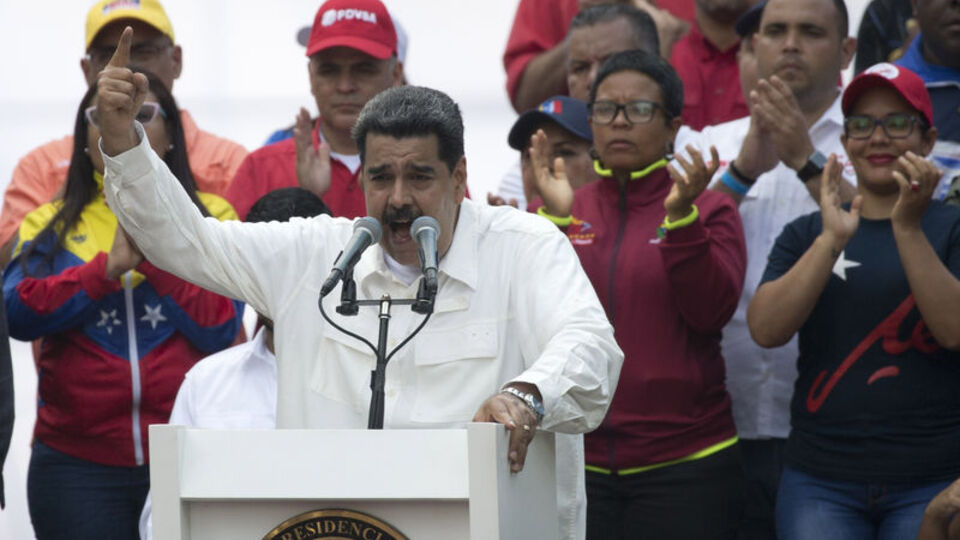 Maduro, elektrik kesintisinden ABD'yi sorumlu tutuyor