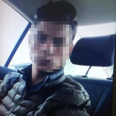 Arkadaşına şiddetin görüntüsünü çektirdi! Çocuğu boks makinesi yerine koyup dövdü!