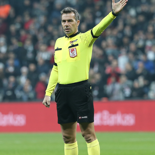Galatasaray - Antalyaspor maçının VAR'ı Serkan Çınar