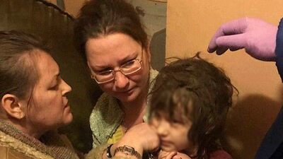 Vicdansız anne 5 yaşındaki çocuğu terk edilmiş eve kilitledi!