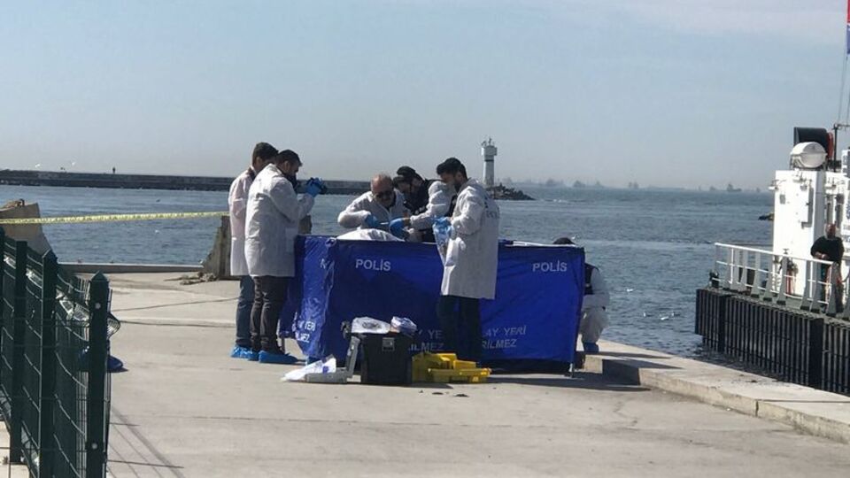 Kadıköy'de 1 saat içinde denizden 2 ceset çıktı