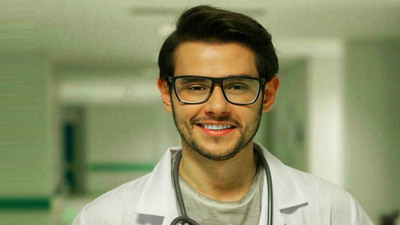 Cem Belevi doktor oldu