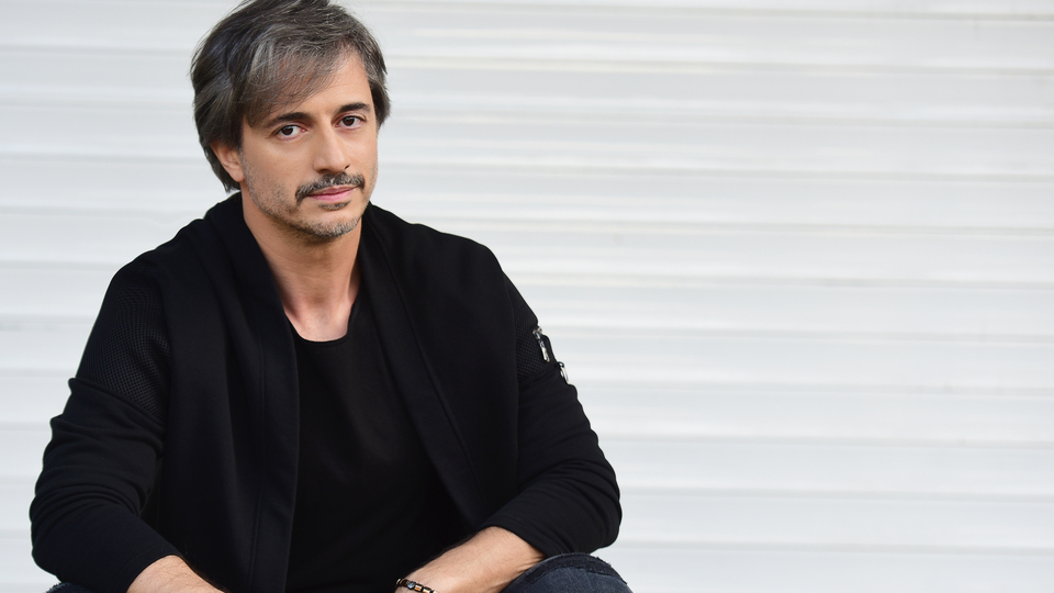 'Bir işime bir de eşime âşığım'