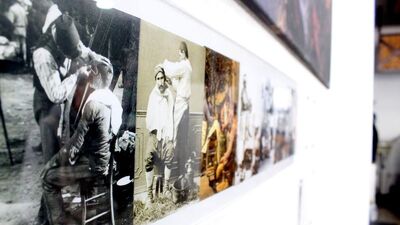 Berber salonunu müzeye çevirdi