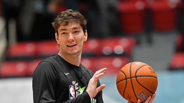Cedi'den Raptors potasına 19 sayı