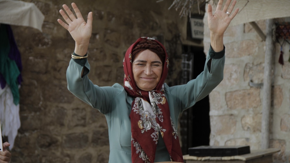 Hükümet Kadın oyuncuları kimler?