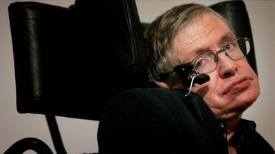 Stephen Hawking İngiltere'de madeni parayla anılacak
