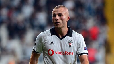 Gökhan'dan kadro dışı ve maaş açıklaması!