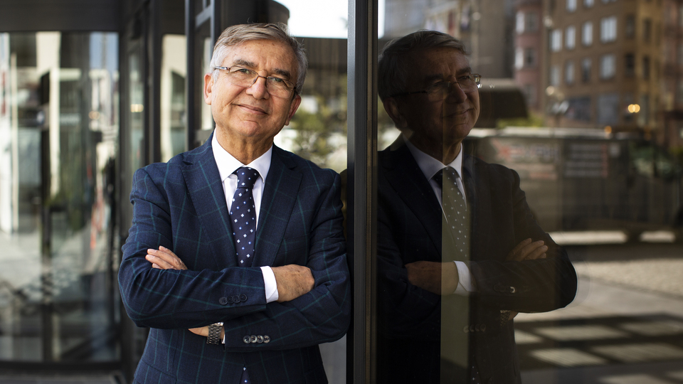 "ABD, seçimlere giderken Türkiye'yi ekonomik olarak baskı altında tutmak istiyor"