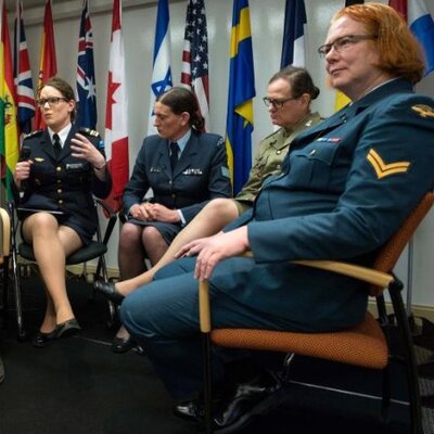 Pentagon'dan "transseksüel askerler direktifi"