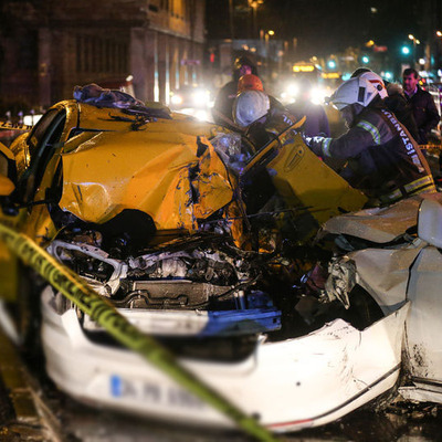 Beşiktaş'ta feci kaza: 1 ölü, 2 yaralı