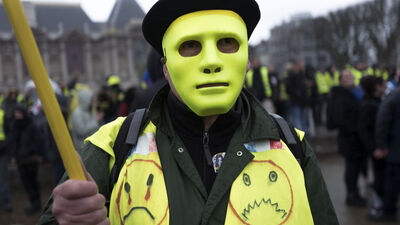 Fransa'da tartışmalı yasa kabul edildi!