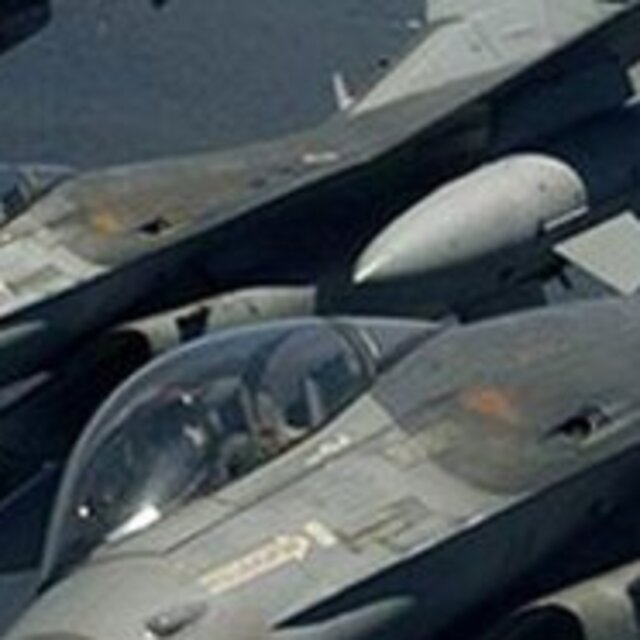 Irak'ın kuzeyine hava harekatı