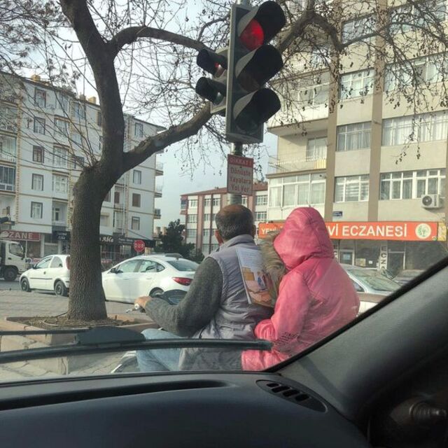 Kitap aşkının böylesi!