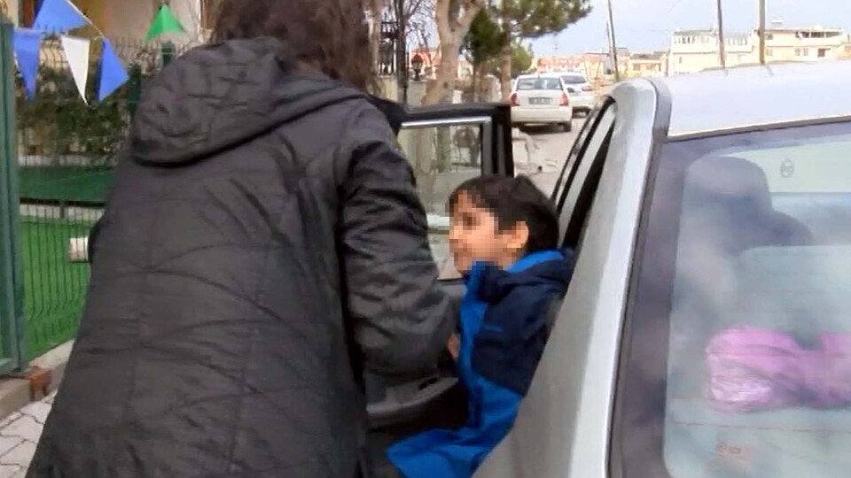 Çocukların denetimden kaçırıldığı anaokuluna veli baskını