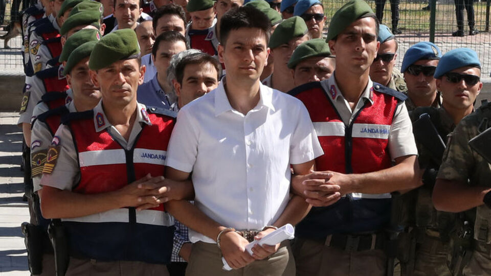 "F16'larla Ankara'yı mı geziyordunuz?"