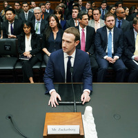 Facebook’ta taşlar yerinden oynadı!