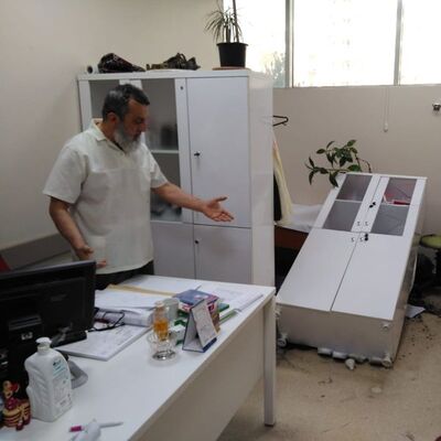 Eczacının eşi doktoru darp etti!