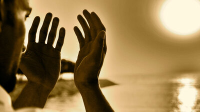 Cuma selası ile ezan arasında okunan dua