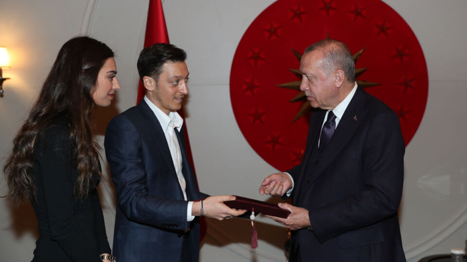 Erdoğan, Mesut Özil'i kabul etti