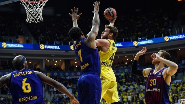 Fenerbahçe, Barça'yı yıktı!