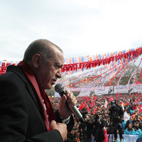 Bu alçak milletimi şahsımı hedef aldı