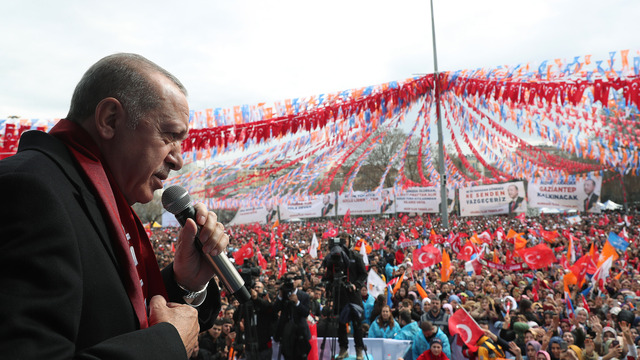 Bu alçak milletimi şahsımı hedef aldı