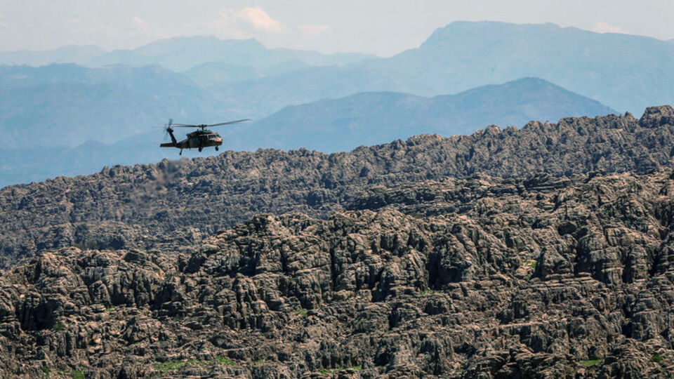 Kuzey Irak'ta 2 asker şehit, 8 asker yaralı