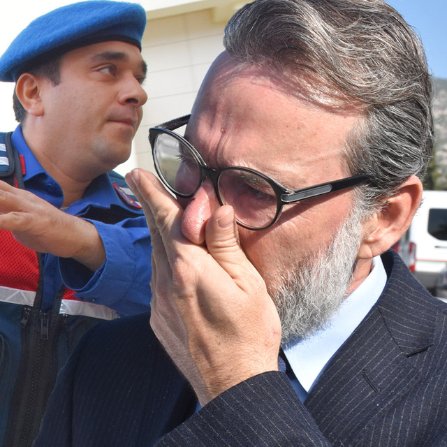 "Bağıra bağıra sustum"