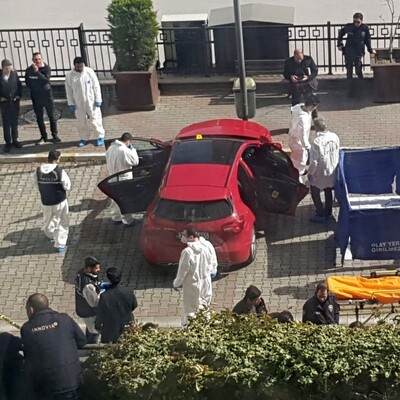 Dehşet! Cesetler otomobilden çıktı!
