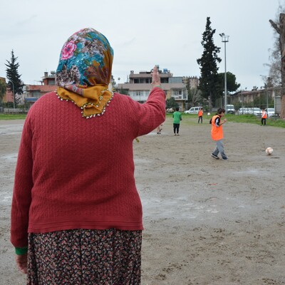 'Altın Nine'nin futbol aşkı