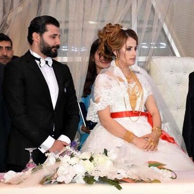 Geline kilolarca altın takıldı!