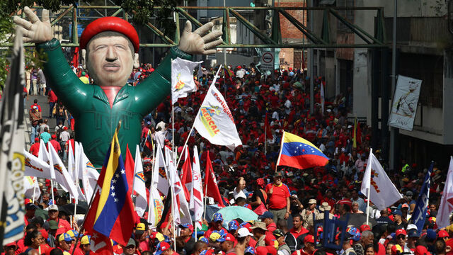 Venezuela'da "Miraflores" kavgası
