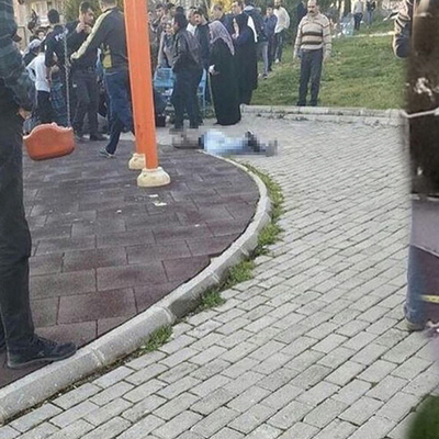Çocuk parkında enişte dehşeti!